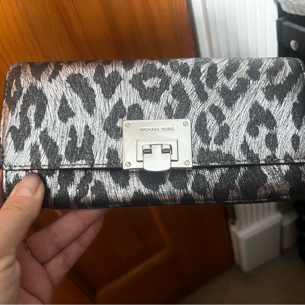 Michael Kors Shiny Leather Empire Leopard Print Silver Latch Perfect Condition